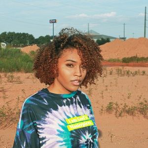 Meet your Posher, Simone